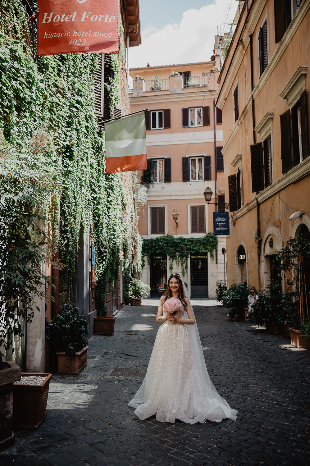 Elyana & Ali #yurtdışında düğün #roma'da düğün